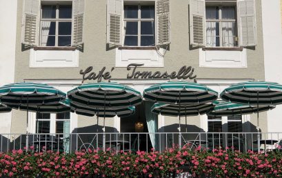 Zwei Leuchttürme der Salzburger Kultur – Zu Besuch im Café Tomaselli und Salzburg Museum