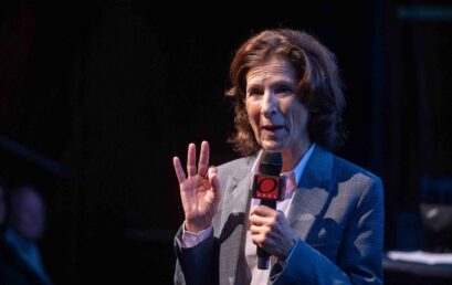 GeoComPass SALZBURG begeht 10-Jahres-Jubiläum mit Journalistin Antonia Rados